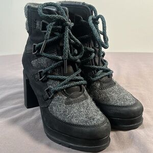 Sorel Joan of Ark Lace Up Boots